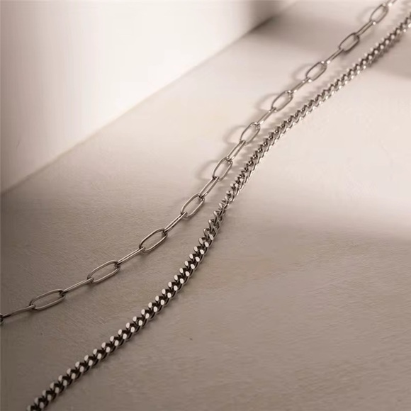Double Layer Silver Chain Necklace - Picture 4 of 6
